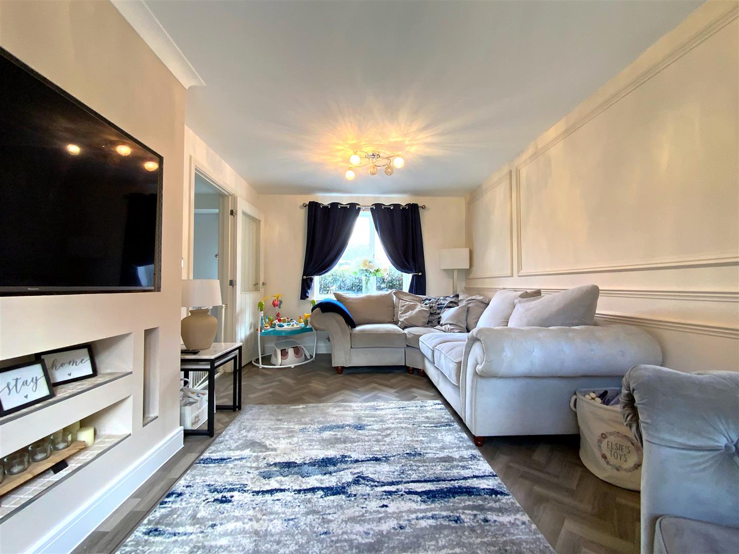 Buckworth Drive, Wootton, Bedford